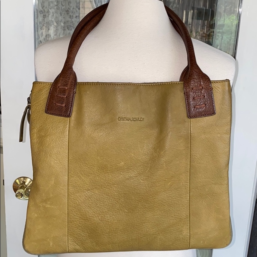 Cynthia Rowley Leather Tote Expandable - Picture 2 of 13